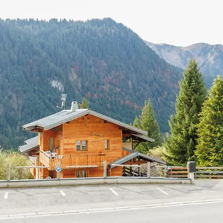 Apartment Le Petit Savoyard - Chl406 By Interhome